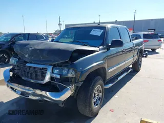 2003 GMC Sierra 1500HD SLE z VIN 1GTGC13U53F203980, wystawiony jako IAAI lot #41206524 z przebiegiem 309 414 mil mil oraz . Historia ofert i sprzedaży dostępna na DreamBid. Obrazek 19.