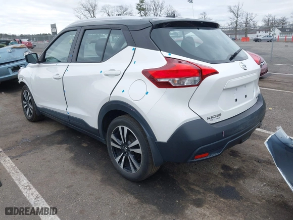 2018 Nissan Kicks SR with VIN 3N1CP5CU0JL510389, listed as a IAAI auction lot 41710875 with 48,001 mi miles. Bid and sale history available at carsss.com. Image 3.