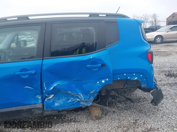 2015 Jeep Renegade Trailhawk with VIN ZACCJBCT4FPB41376, listed as a IAAI auction lot 41943388 with 65,963 mi miles and . Bid and sale history available at DreamBid. Image 6.