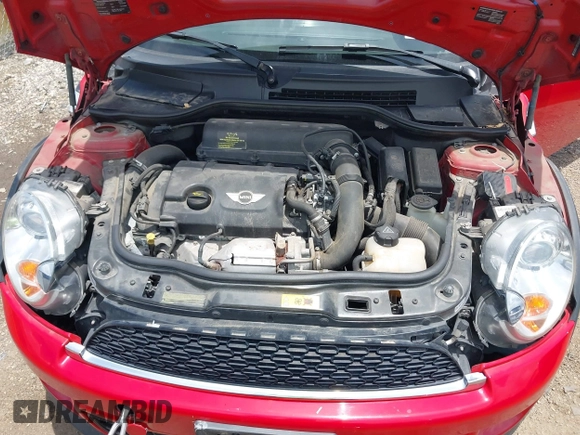 2013 MINI Convertible S z VIN WMWZP3C50DT297624, wystawiony jako IAAI lot #42558374 z przebiegiem 55 106 mil mil oraz . Historia ofert i sprzedaży dostępna na DreamBid. Obrazek 10.