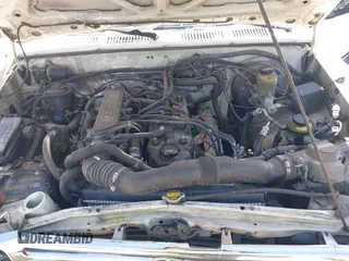 1993 Toyota Pickup DLX with VIN JT4RN93P4P5086920, listed as a IAAI auction lot 42033875 with 329,248 mi miles and . Bid and sale history available at DreamBid. Image 10.