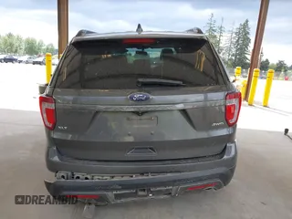2017 Ford Explorer XLT с VIN 1FM5K8D87HGC06235, выставлен на аукционе IAAI как лот 42218384 с пробегом 191 635 миль миль и . История ставок и продаж доступна на DreamBid. Изображение 17.