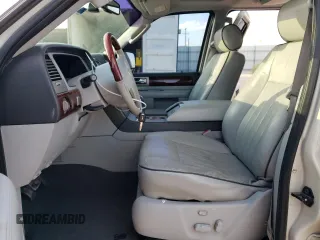 2006 Lincoln Navigator Luxury with VIN 5LMFU27526LJ14559, listed as a Copart auction lot 68714664 with 150,242 mi miles and Salvage Title. Bid and sale history available at carsss.com. Image 7.