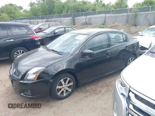 2012 Nissan Sentra S z VIN 3N1AB6AP0CL688850, wystawiony jako IAAI lot #42385859 z przebiegiem 160 182 mil mil oraz . Historia ofert i sprzedaży dostępna na DreamBid. Obrazek 2.