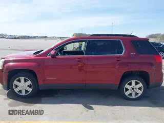 2011 GMC Terrain SLE-2 z VIN 2CTFLSE50B6331676, wystawiony jako IAAI lot #41962541 z przebiegiem 119 591 mil mil oraz . Historia ofert i sprzedaży dostępna na DreamBid. Obrazek 14.