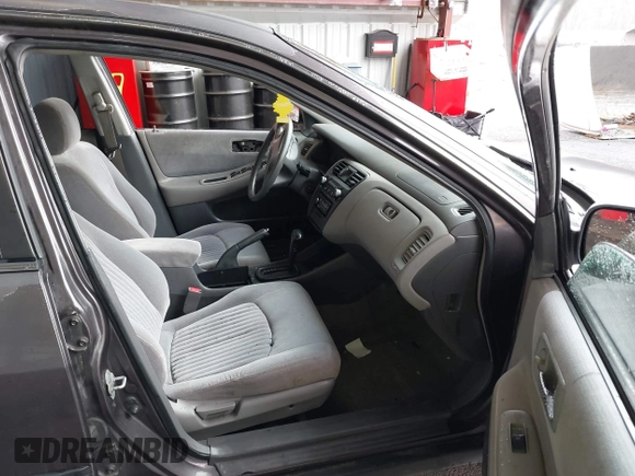 1998 Honda Accord LX с VIN 1HGCG5645WA244697, выставлен на аукционе IAAI как лот 42195066 с пробегом 133 054 миль миль и . История ставок и продаж доступна на DreamBid. Изображение 5.