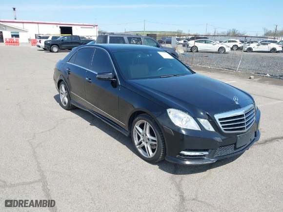 2013 Mercedes-Benz E-Class E 350 Luxury with VIN WDDHF8JBXDA716958, listed as a IAAI auction lot 42080974 with 134,248 mi miles. Bid and sale history available at carsss.com. Image 1.