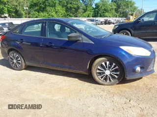 2012 Ford Focus SE with VIN 1FAHP3F27CL156621, listed as a IAAI auction lot 42092635 with 169,366 mi miles. Bid and sale history available at carsss.com. Image 1.