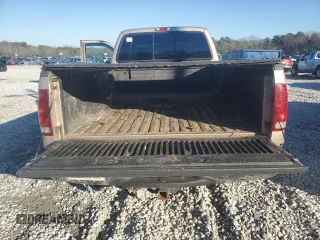 1999 Ford F-250 XL z VIN 1FTNW20F1XEE85329, wystawiony jako Copart lot #89077335 z przebiegiem 517 717 mil mil oraz Szkoda całkowita • Salvage title. Historia ofert i sprzedaży dostępna na DreamBid. Obrazek 6.