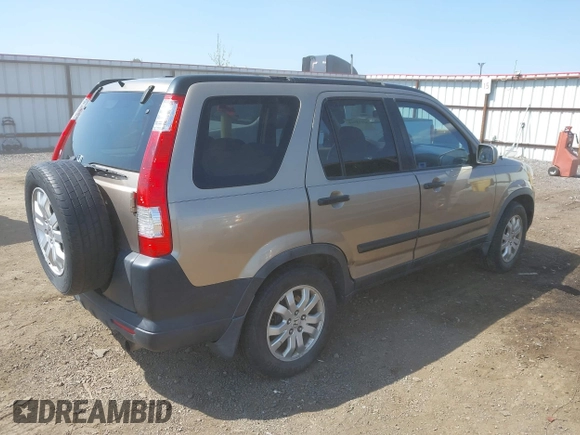 2006 Honda CR-V EX with VIN JHLRD78856C031222, listed as a IAAI auction lot 42118910 with 212,486 mi miles and . Bid and sale history available at carsss.com. Image 4.