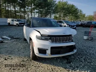 2023 Jeep Grand Cherokee Summit Reserve with VIN 1C4RJKEG8P8723399, listed as a Copart auction lot 51033365 with 32,689 mi miles and Salvage title. Bid and sale history available at DreamBid. Image 12.