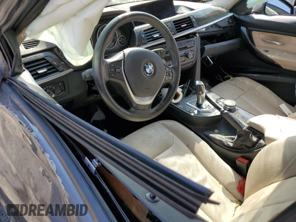 2015 BMW 3 Series 328i xDrive z VIN WBA3B3G58FNT19925, wystawiony jako Copart lot #53828135 z przebiegiem 94 769 mil mil oraz Szkoda całkowita • Salvage title. Historia ofert i sprzedaży dostępna na DreamBid. Obrazek 8.
