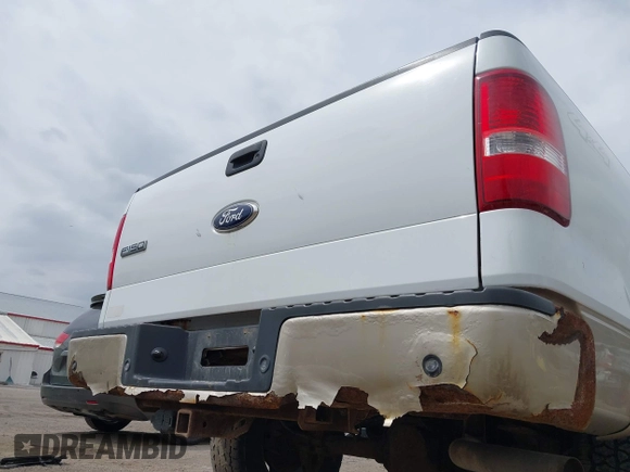 2008 Ford F-150 XLT with VIN 1FTPW14V28FA72092, listed as a IAAI auction lot 42038639 with 211,839 mi miles. Bid and sale history available at carsss.com. Image 19.