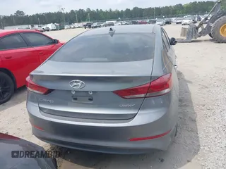 2017 Hyundai Elantra Value Edition z VIN KMHD84LF5HU291337, wystawiony jako IAAI lot #42038011 z przebiegiem 92 516 mil mil oraz . Historia ofert i sprzedaży dostępna na DreamBid. Obrazek 16.