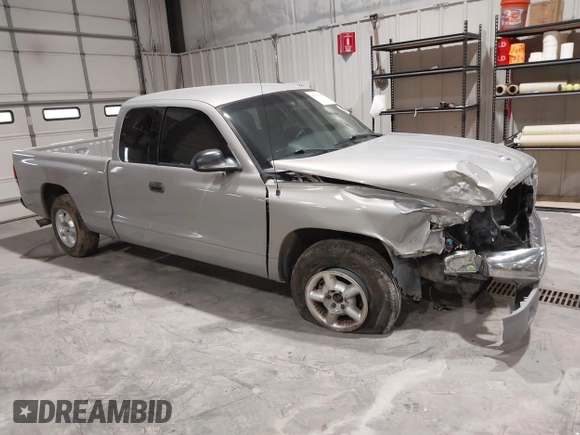 2000 Dodge Dakota Sport with VIN 1B7GL22N8YS723458, listed as a IAAI auction lot 41783869 with 143,561 mi miles and . Bid and sale history available at carsss.com. Image 1.