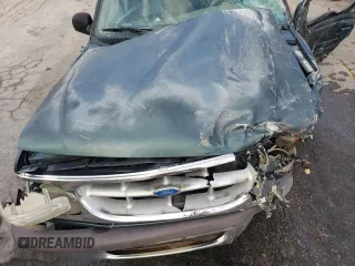 1996 Ford Explorer Eddie Bauer z VIN 1FMDU32X0TZB61316, wystawiony jako Copart lot #68040014 z przebiegiem 99 736 mil mil oraz Nie do naprawy • Non repairable. Historia ofert i sprzedaży dostępna na DreamBid. Obrazek 12.