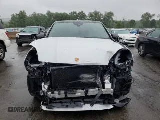 2023 Porsche Cayenne with VIN WP1BK2AY8PDA39066, listed as a Copart auction lot 60699995 with 7,785 mi miles and Salvage title. Bid and sale history available at DreamBid. Image 5.