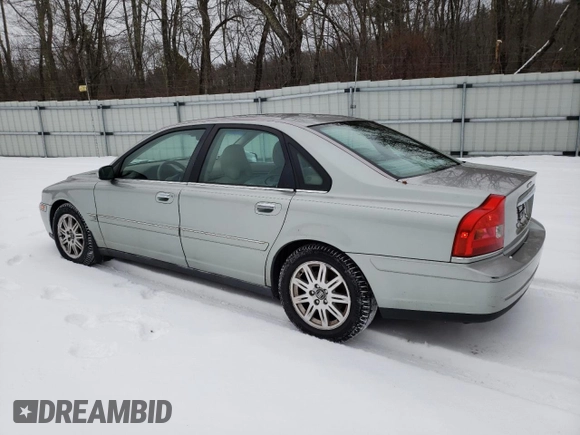 2005 Volvo S80 with VIN YV1TH592251410365, listed as a Copart auction lot 44717185 with 194,994 mi miles and Clean Title. Bid and sale history available at carsss.com. Image 2.
