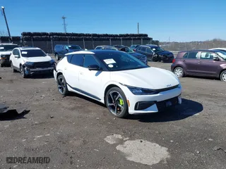 2023 Kia EV6 GT with VIN KNDC5DLEXP5092471, listed as a IAAI auction lot 41810782 with 32,557 mi miles. Bid and sale history available at carsss.com. Image 1.