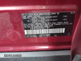 2020 Toyota RAV4 XLE with VIN 2T3P1RFV4LW115588, listed as a IAAI auction lot 40821216 with 60,697 mi miles. Bid and sale history available at carsss.com. Image 9.