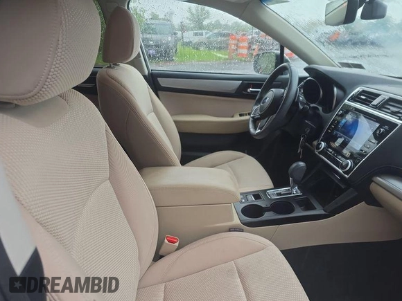 2018 Subaru Outback Premium z VIN 4S4BSAFC7J3242399, wystawiony jako IAAI lot #42498181 z przebiegiem 28 746 mil mil oraz . Historia ofert i sprzedaży dostępna na DreamBid. Obrazek 7.