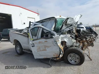2014 Ford F-250 XL z VIN 1FT7X2B69EEB65286, wystawiony jako IAAI lot #41606147 z przebiegiem Nie podano mil oraz . Historia ofert i sprzedaży dostępna na DreamBid. Obrazek 12.