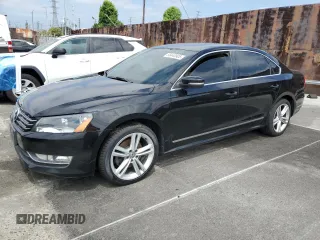 2014 Volkswagen Passat SEL Premium z VIN 1VWCN7A36EC077099, wystawiony jako Copart lot #58440905 z przebiegiem 144 462 mil mil oraz Szkody całkowita. Historia ofert i sprzedaży dostępna na DreamBid. Obrazek 1.
