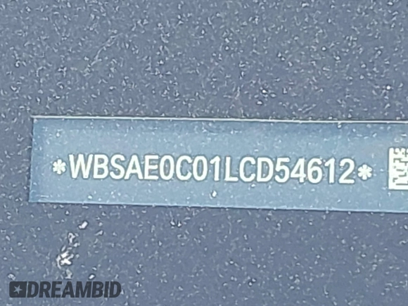2020 BMW M8 z VIN WBSAE0C01LCD54612, wystawiony jako IAAI lot #41022043 z przebiegiem Nie podano mil oraz . Historia ofert i sprzedaży dostępna na DreamBid. Obrazek 9.