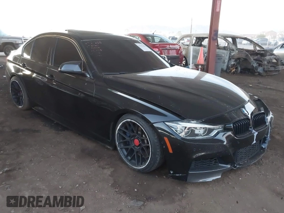 2018 BMW 3 Series 340i z VIN WBA8B3G57JNV01064, wystawiony jako IAAI lot #41335456 z przebiegiem 70 853 mil mil oraz . Historia ofert i sprzedaży dostępna na DreamBid. Obrazek 1.