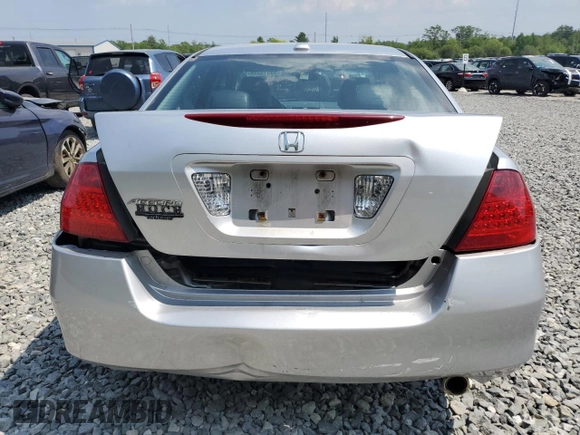 2006 Honda Accord EX-L z VIN 1HGCM56846A102465, wystawiony jako Copart lot #59315225 z przebiegiem 110 068 mil mil oraz Czysty tytuł • Clean title. Historia ofert i sprzedaży dostępna na DreamBid. Obrazek 6.