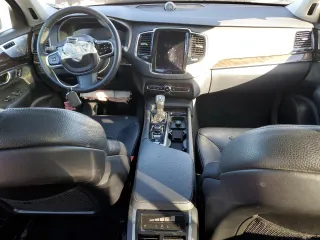2016 Volvo XC90 T6 Momentum with VIN YV4A22PK1G1042857, listed as a Copart auction lot 88773695 with 155,997 mi miles and Salvage Title. Bid and sale history available at DreamBid. Image 8.