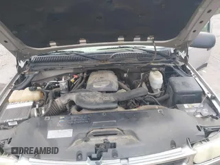 2004 Chevrolet Tahoe LT z VIN 1GNEC13Z74R233346, wystawiony jako IAAI lot #42095020 z przebiegiem 123 257 mil mil oraz . Historia ofert i sprzedaży dostępna na DreamBid. Obrazek 10.
