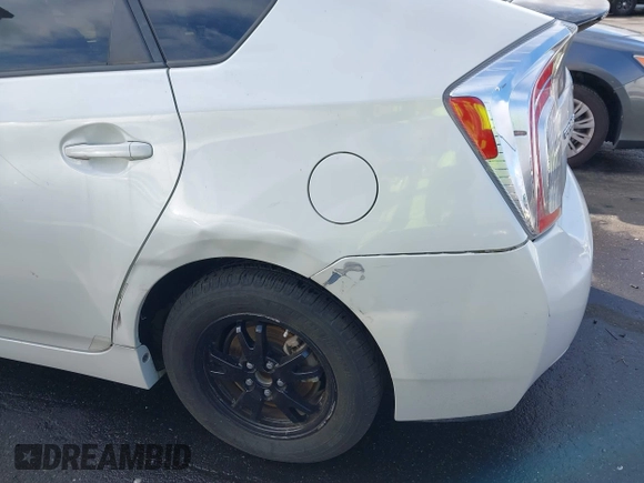 2015 Toyota Prius Four with VIN JTDKN3DU1F0427110, listed as a IAAI auction lot 41666164 with 110,782 mi miles. Bid and sale history available at carsss.com. Image 6.