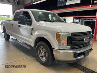 2017 Ford F-250 XL с VIN 1FT7W2A69HEE53382, выставлен на аукционе IAAI как лот 41992472 с пробегом 297 925 миль миль и . История ставок и продаж доступна на DreamBid. Изображение 1.