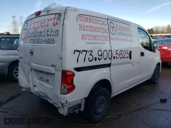 2021 Nissan NV200 SV z VIN 3N6CM0KN0MK691262, wystawiony jako Copart lot #83807244 z przebiegiem Nie podano mil oraz Szkoda całkowita • Salvage title. Historia ofert i sprzedaży dostępna na DreamBid. Obrazek 3.