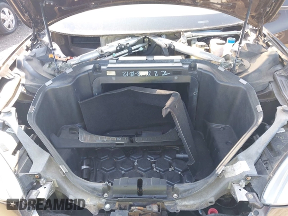 2013 Tesla Model S z VIN 5YJSA1DN6DFP03367, wystawiony jako IAAI lot #42565978 z przebiegiem 105 945 mil mil oraz . Historia ofert i sprzedaży dostępna na DreamBid. Obrazek 10.