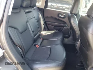 2019 Jeep Compass Altitude z VIN 3C4NJDBB7KT652855, wystawiony jako Copart lot #53485835 z przebiegiem 43 844 mil mil oraz Szkoda całkowita • Salvage title. Historia ofert i sprzedaży dostępna na DreamBid. Obrazek 11.