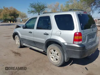 2006 Ford Escape XLT z VIN 1FMCU93136KC15231, wystawiony jako IAAI lot #42625410 z przebiegiem 117 479 mil mil oraz . Historia ofert i sprzedaży dostępna na DreamBid. Obrazek 3.