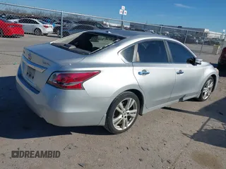 2014 Nissan Altima SL with VIN 1N4BL3AP7EC412585, listed as a IAAI auction lot 41647667 with 120,193 mi miles and . Bid and sale history available at DreamBid. Image 4.