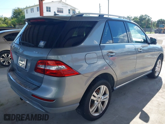 2014 Mercedes-Benz M 350 with VIN 4JGDA2EB6EA275759, listed as a IAAI auction lot 40403071 with 75,095 mi miles and . Bid and sale history available at DreamBid. Image 4.