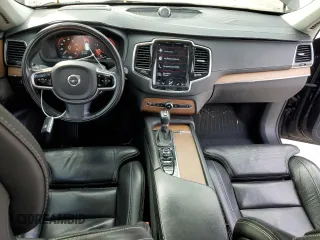 2017 Volvo XC90 Inscription with VIN YV4A22PL4H1170763, listed as a Copart auction lot 85748524 with 92,306 mi miles and Clean Title. Bid and sale history available at carsss.com. Image 8.