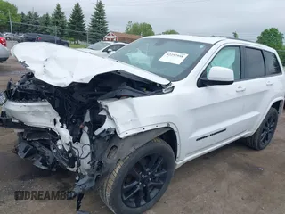 2018 Jeep Grand Cherokee Altitude with VIN 1C4RJFAG1JC202820, listed as a IAAI auction lot 42257958 with 86,117 mi miles and . Bid and sale history available at DreamBid. Image 17.