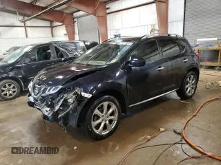 2013 Nissan Murano S z VIN JN8AZ1MW7DW314430, wystawiony jako Copart lot #59176405 z przebiegiem 101 486 mil mil oraz Czysty tytuł • Clean title. Historia ofert i sprzedaży dostępna na DreamBid. Obrazek 1.