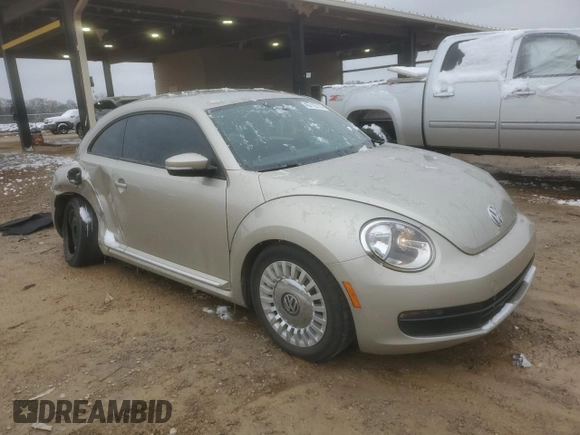 2016 Volkswagen Beetle SE with VIN 3VWJ17AT8GM604323, listed as a Copart auction lot 45710775 with 62,186 mi miles and Salvage title. Bid and sale history available at DreamBid. Image 4.