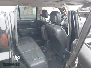 2016 Jeep Patriot Latitude with VIN 1C4NJRFB4GD500763, listed as a IAAI auction lot 41777773 with 85,766 mi miles. Bid and sale history available at carsss.com. Image 8.
