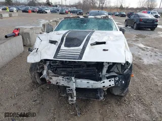 2016 Dodge Challenger SXT Plus with VIN 2C3CDZAG0GH201019, listed as a IAAI auction lot 41852157 with 117,799 mi miles. Bid and sale history available at carsss.com. Image 6.