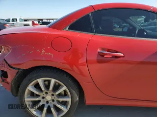 2016 Mercedes-Benz SLK 300 z VIN WDDPK3JAXGF119298, wystawiony jako Copart lot #43437575 z przebiegiem 28 940 mil mil oraz Szkoda całkowita • Salvage title. Historia ofert i sprzedaży dostępna na DreamBid. Obrazek 10.