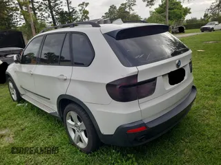 2009 BMW X5 35d z VIN 5UXFF035X9LJ98032, wystawiony jako Copart lot #60169065 z przebiegiem 228 704 mil mil oraz Czysty tytuł • Clean title. Historia ofert i sprzedaży dostępna na DreamBid. Obrazek 3.