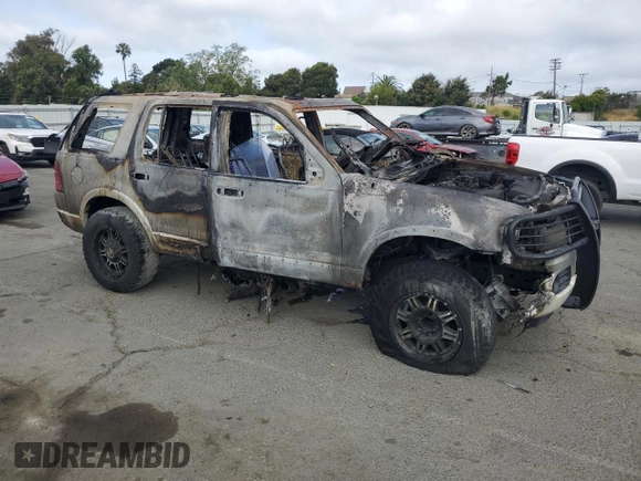 2004 Ford Explorer Limited z VIN 1FMDU75W54ZA01685, wystawiony jako Copart lot #54338635 z przebiegiem Nie podano mil oraz Nie do naprawy • Non repairable. Historia ofert i sprzedaży dostępna na DreamBid. Obrazek 4.