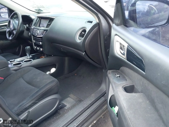 2015 Nissan Pathfinder S with VIN 5N1AR2MN6FC601671, listed as a IAAI auction lot 41440725 with 174637 miles. Bid and sale history available at carsss.com. Image 5.